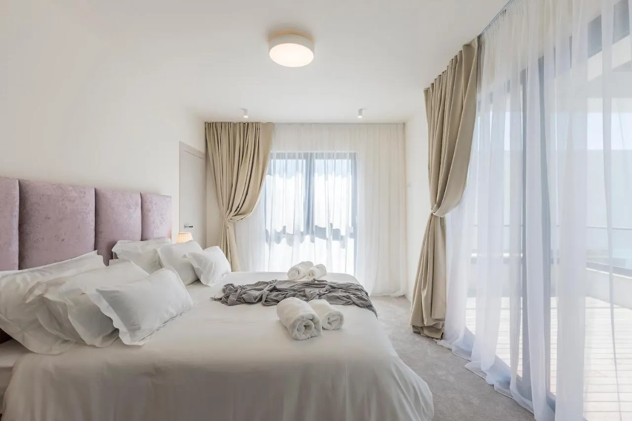Villa Sea Star Luksuzna Vila Uz More S Infinity Bazenom Kastel Kambelovac
