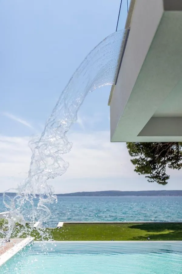 Villa Sea Star Luksuzna Vila Uz More S Infinity Bazenom Kastel Kambelovac 0*, Kastela Croatia
