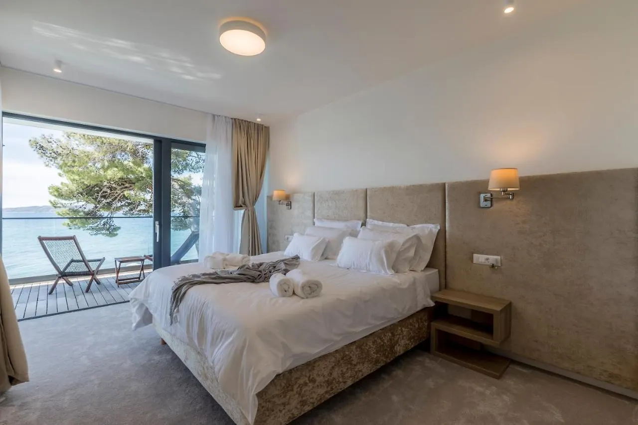 Villa Sea Star Luksuzna Vila Uz More S Infinity Bazenom Kastel Kambelovac